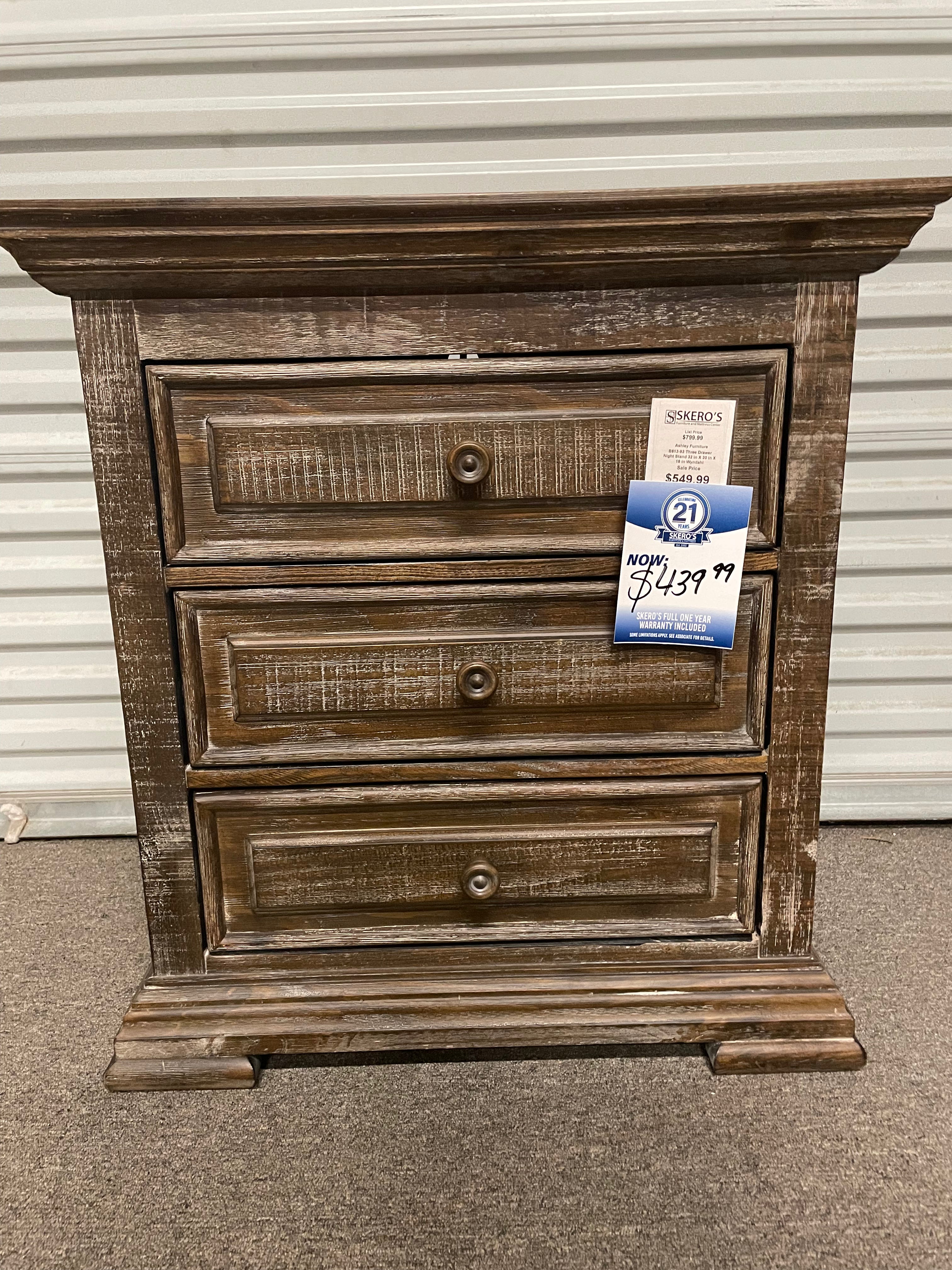 Wyndahl 3 drawer nightstand by Ashley (CLEARANCE)