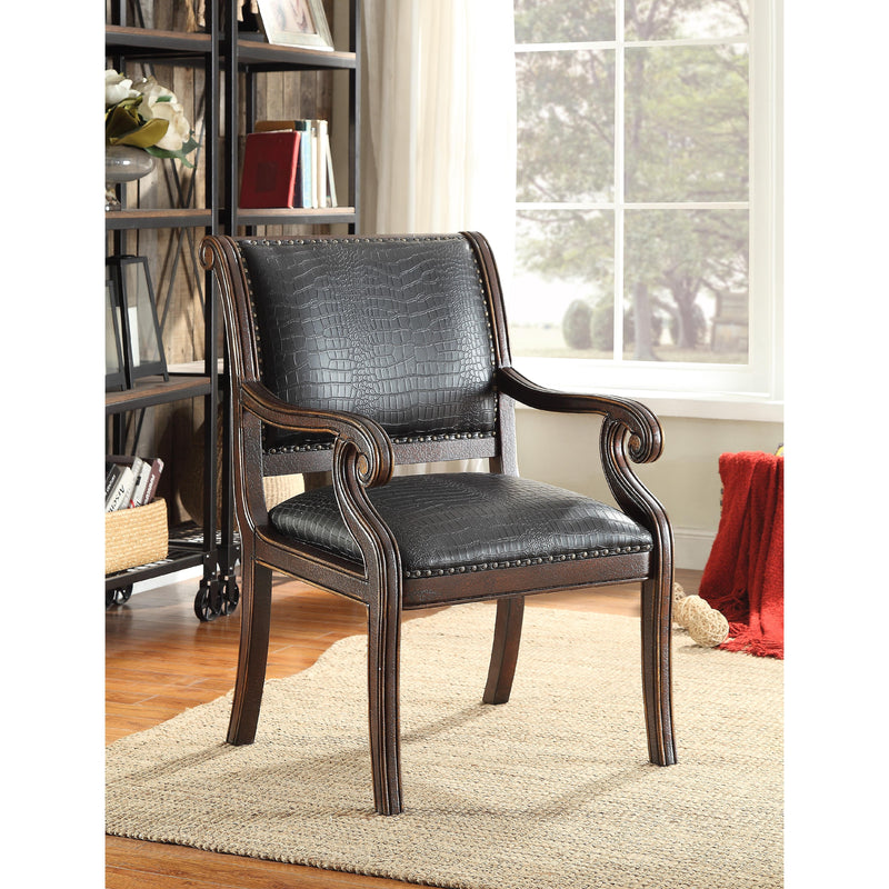 Coast to Coast Stationary Leather Accent Chair 94032 IMAGE 2
