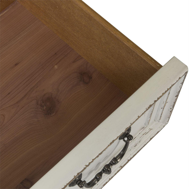 Liberty Furniture Industries Inc. Magnolia Manor 5-Drawer Chest 244-BR41 IMAGE 10