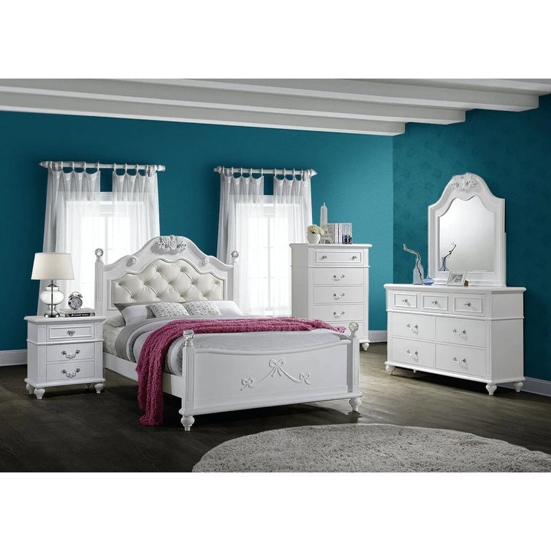 Elements International Alana AN700DRMR Dresser & Mirror Set IMAGE 2