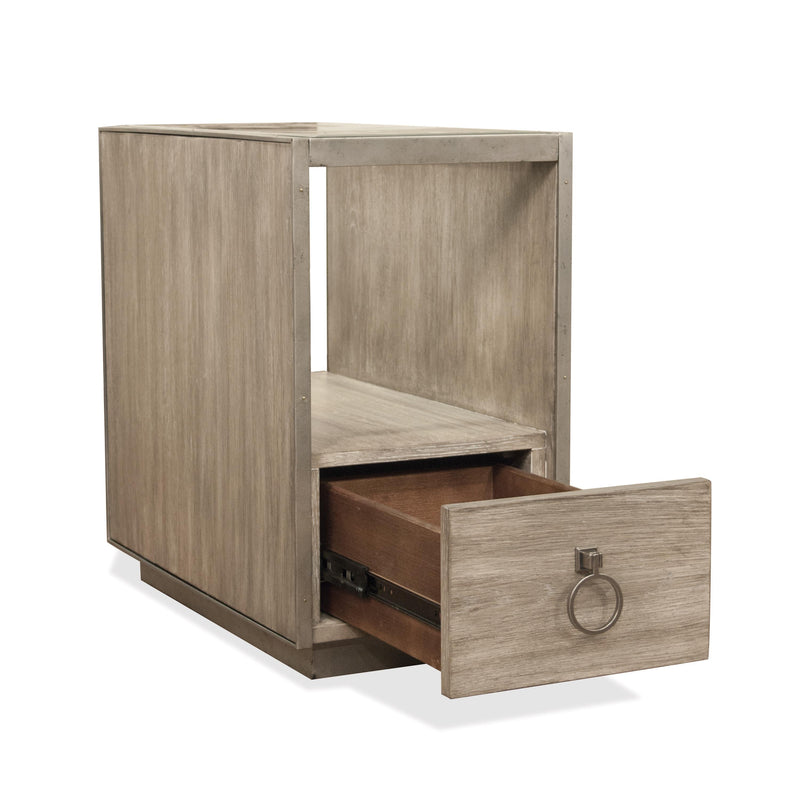 Riverside Furniture Sophie Chairside Table 50312 IMAGE 6