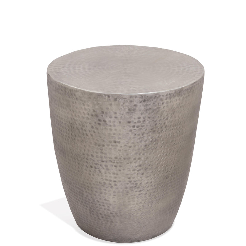 Riverside Furniture Nadene End Table 67609 IMAGE 1