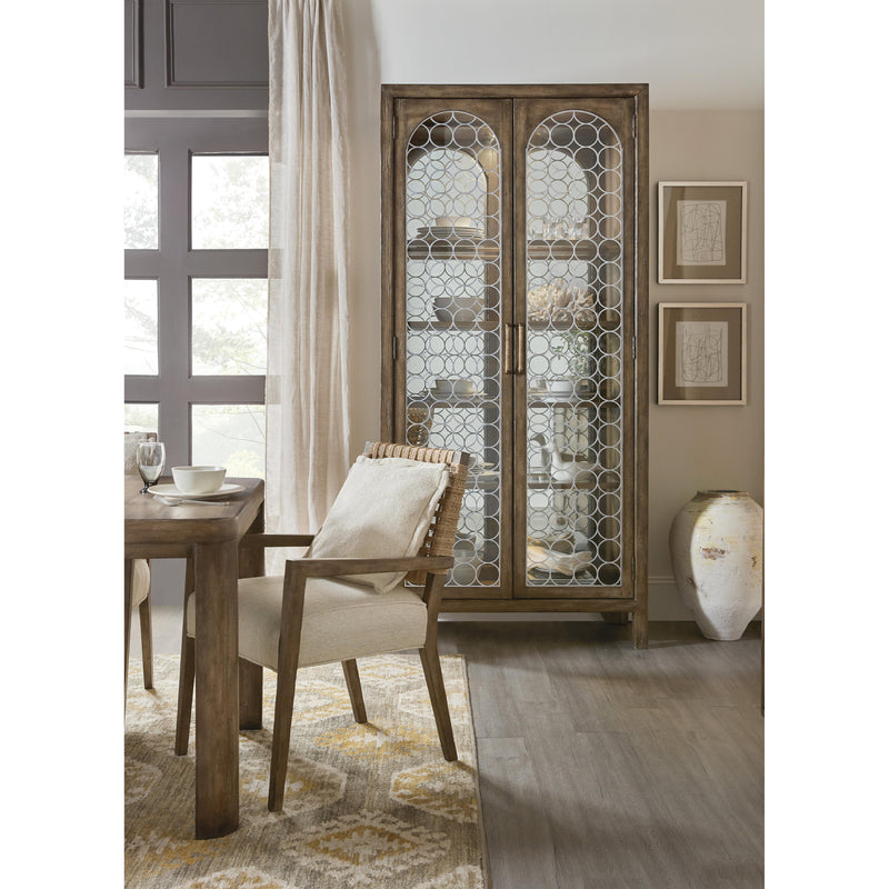 Hooker Furniture 6015-75906-89 Sundance Display Cabinet IMAGE 5