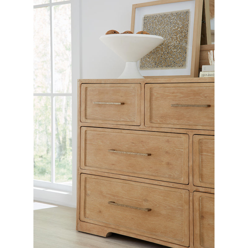 Hooker Furniture 6950-90001-80 Retreat Seven-Drawer Dresser IMAGE 4