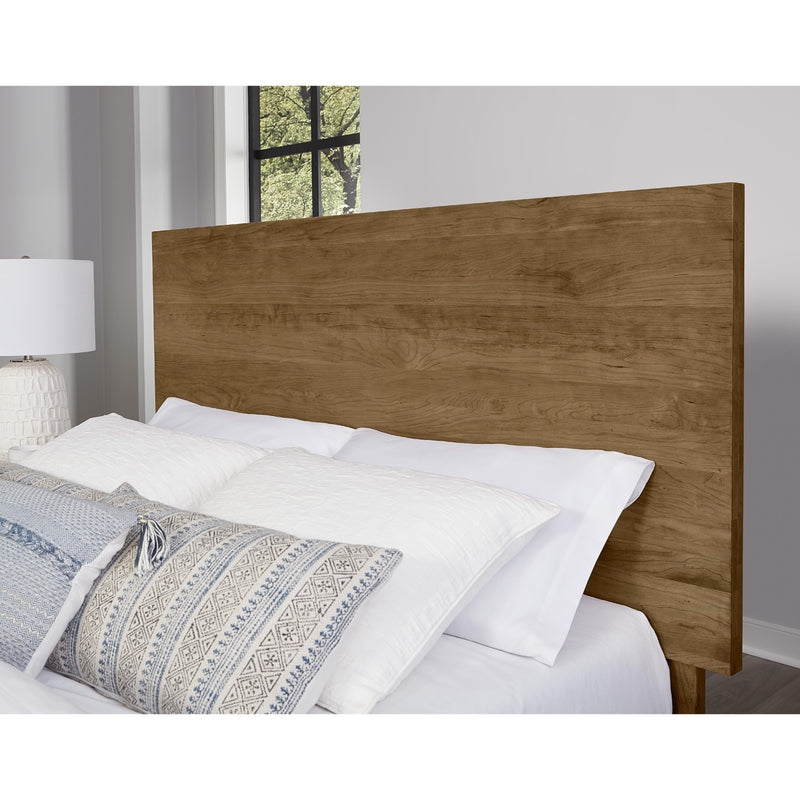 Artisan & Post Crafted Cherry 151 Queen Plank Bed - Medium Cherry IMAGE 4
