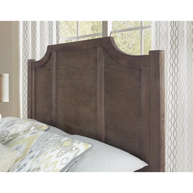 Artisan & Post Maple Road 117 Queen Scalloped Bed - Maple Syrup IMAGE 4