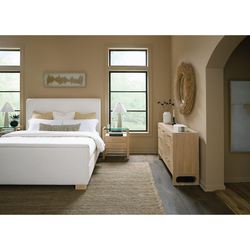  Hooker Furniture 6081-90850-82 Banyon Bay Queen Upholstered Bed IMAGE 5