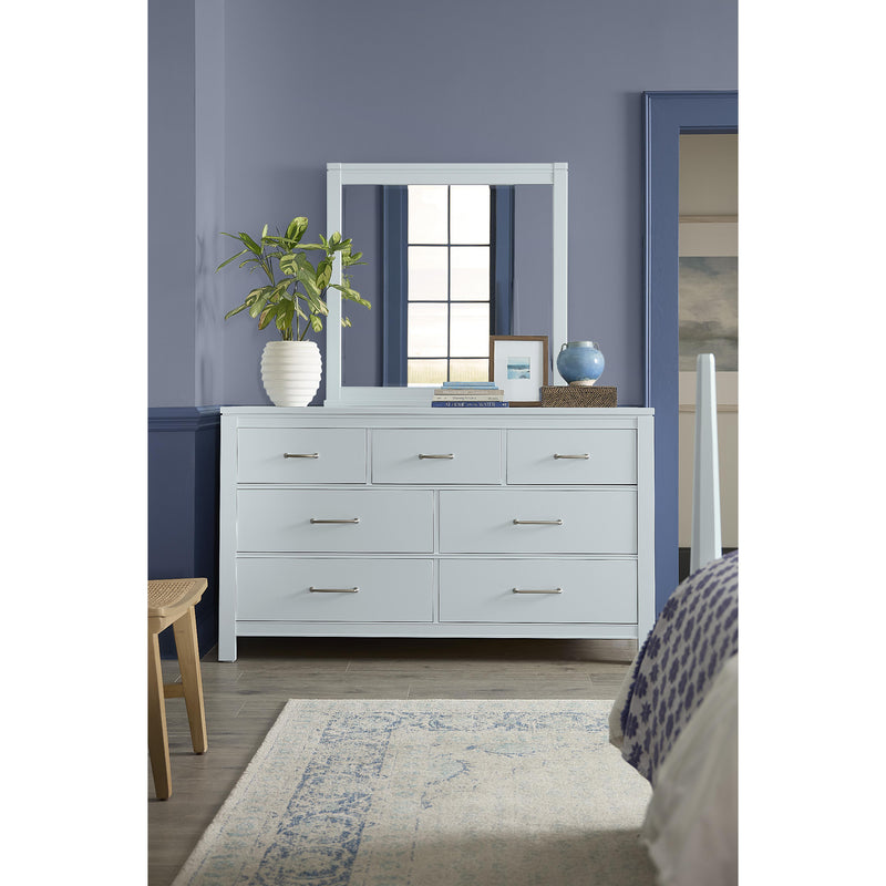  Vaughan-Bassett Tide & Timber 835-002 7 Drawer Dresser - Blue Maple IMAGE 3