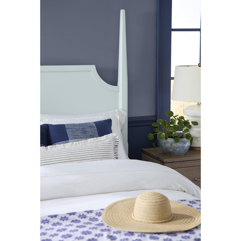  Vaughan-Bassett Tide & Timber 835 Queen Pencil Poster Bed with Footboard Storage - Blue Maple IMAGE 2
