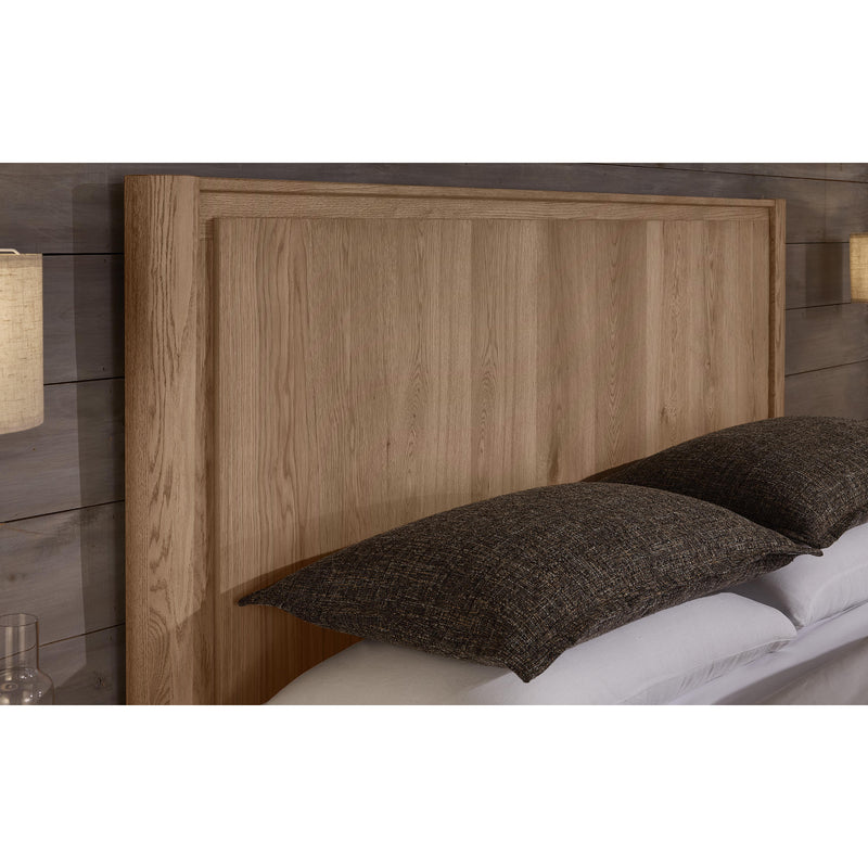  Vaughan-Bassett Lodge & Loft 842 Queen Radius Poster Bed - Blond Oak IMAGE 5