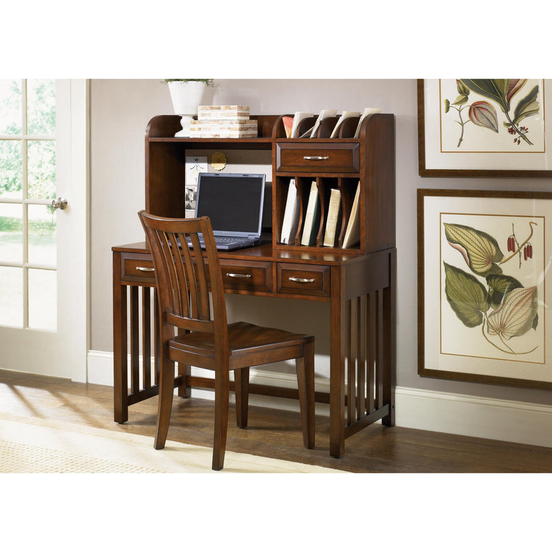 Liberty Furniture Industries Inc. Office Desks Desks 718-HO111 IMAGE 3