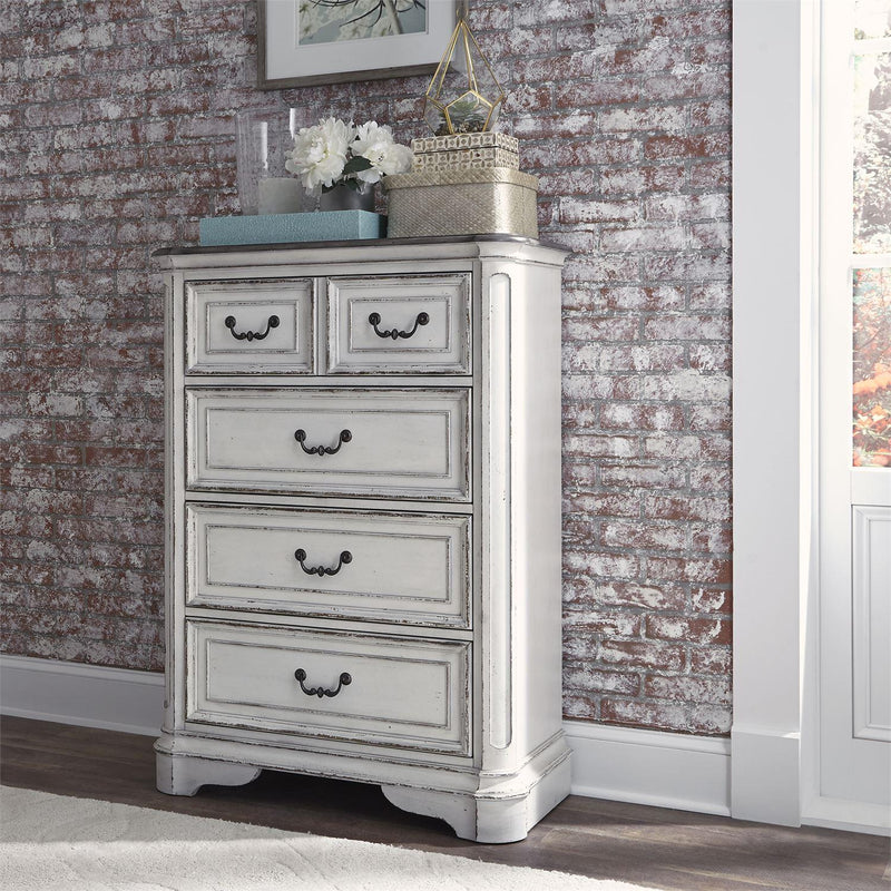 Liberty Furniture Industries Inc. Magnolia Manor 4-Drawer Kids Chest 244-BR40 IMAGE 2