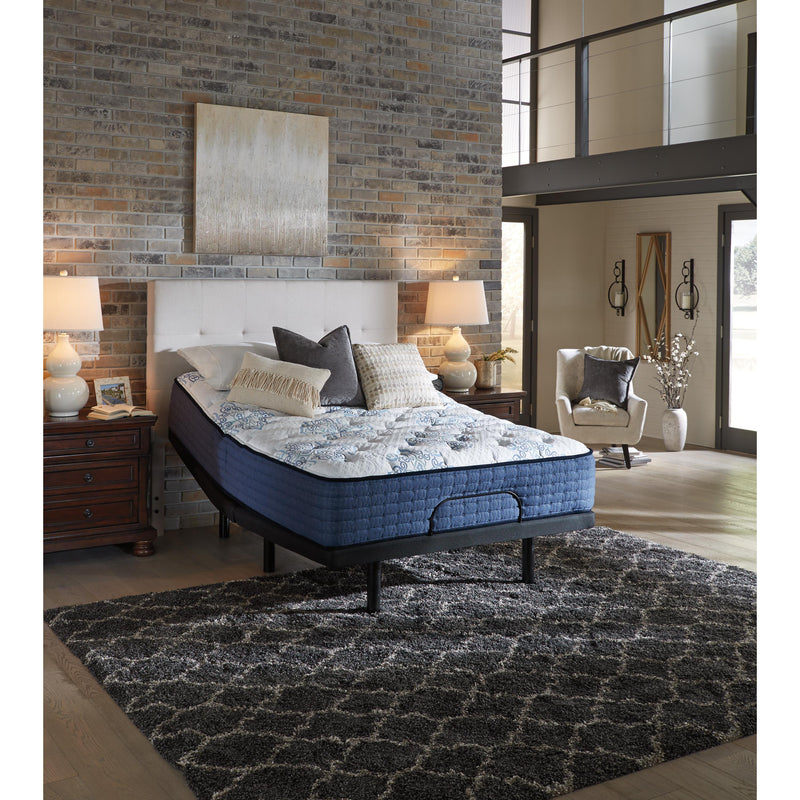 Sierra Sleep M621 Mt Dana Firm Mattress Set (King) IMAGE 11