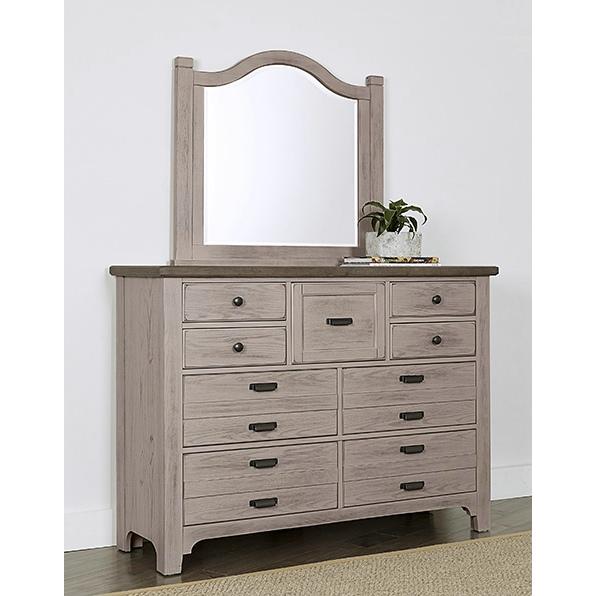 Vaughan-Bassett Bungalow 9-Drawer Dresser 741-002 IMAGE 5