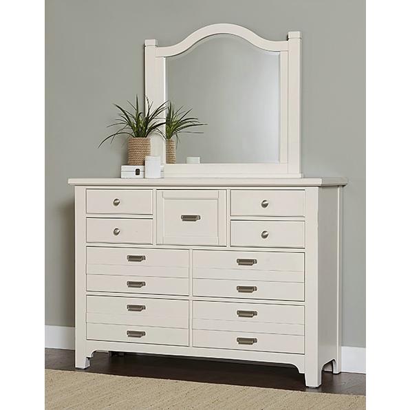 Vaughan-Bassett Bungalow 9-Drawer Dresser 744-002 IMAGE 4