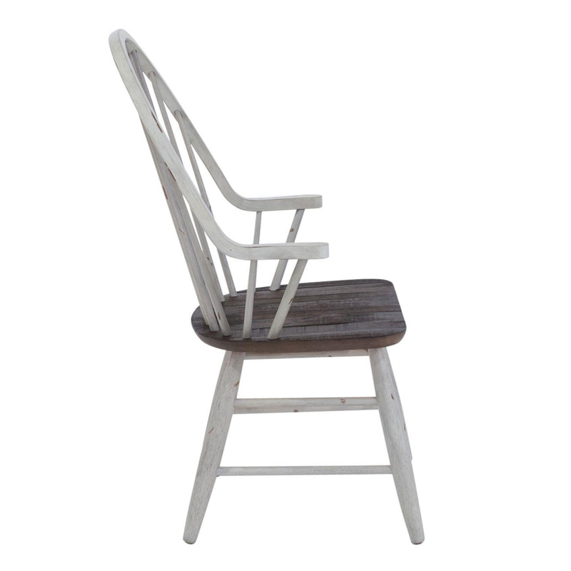 Liberty Furniture Industries Inc. Farmhouse Arm Chair 139WH-C1000A IMAGE 3