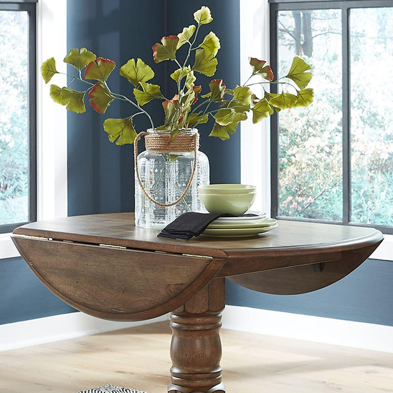 Liberty Furniture Industries Inc. Round Carolina Crossing Dining Table with Pedestal Base 186-T4242/186-P4242 IMAGE 4
