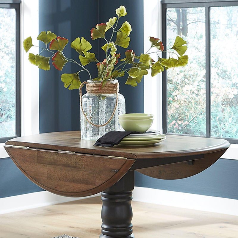 Liberty Furniture Industries Inc. Round Carolina Crossing Dining Table with Pedestal Base 186B-T4242/186B-P4242 IMAGE 4