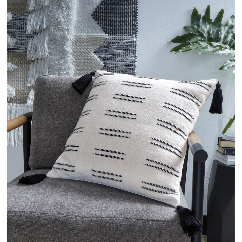 Signature Design by Ashley Decorative Pillows Decorative Pillows A1000928 IMAGE 4
